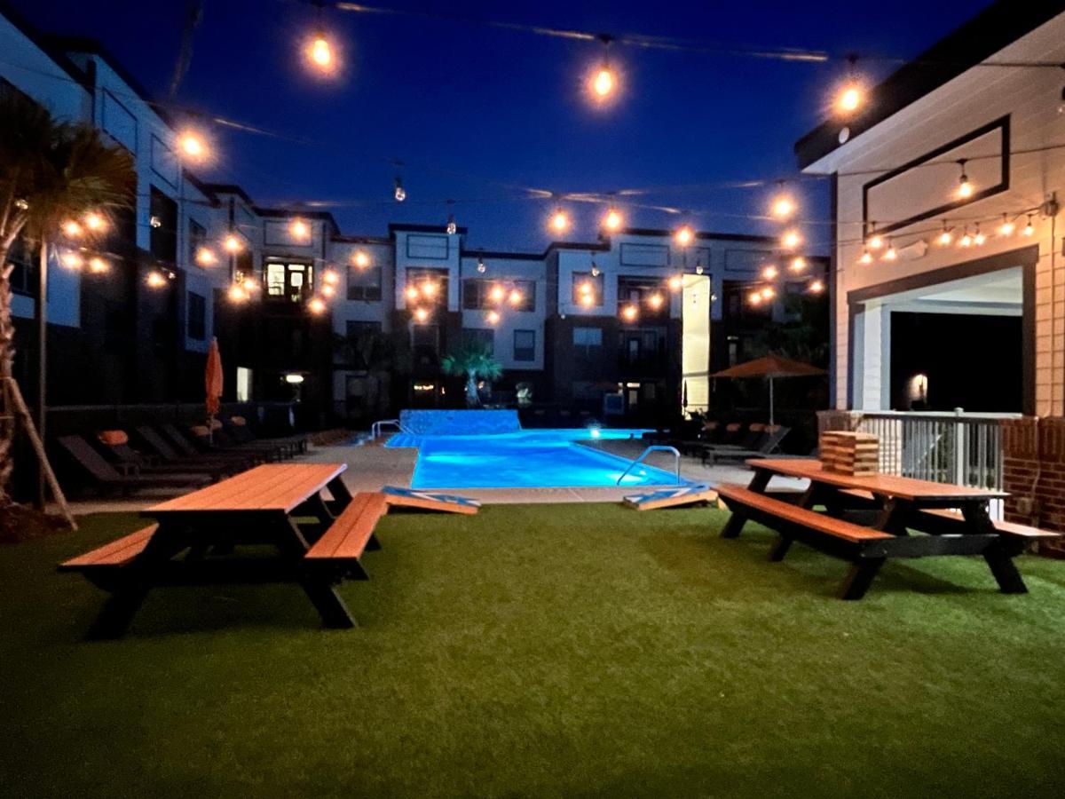 Comfy Abode Near Bush Airport Apartment Houston Exterior photo